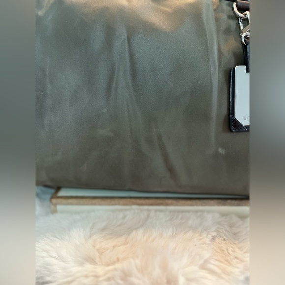 TUMI VOYAGEUR DERBY BUSINESS TOTE -  OLIVE GREEN - Picture 3 of 13